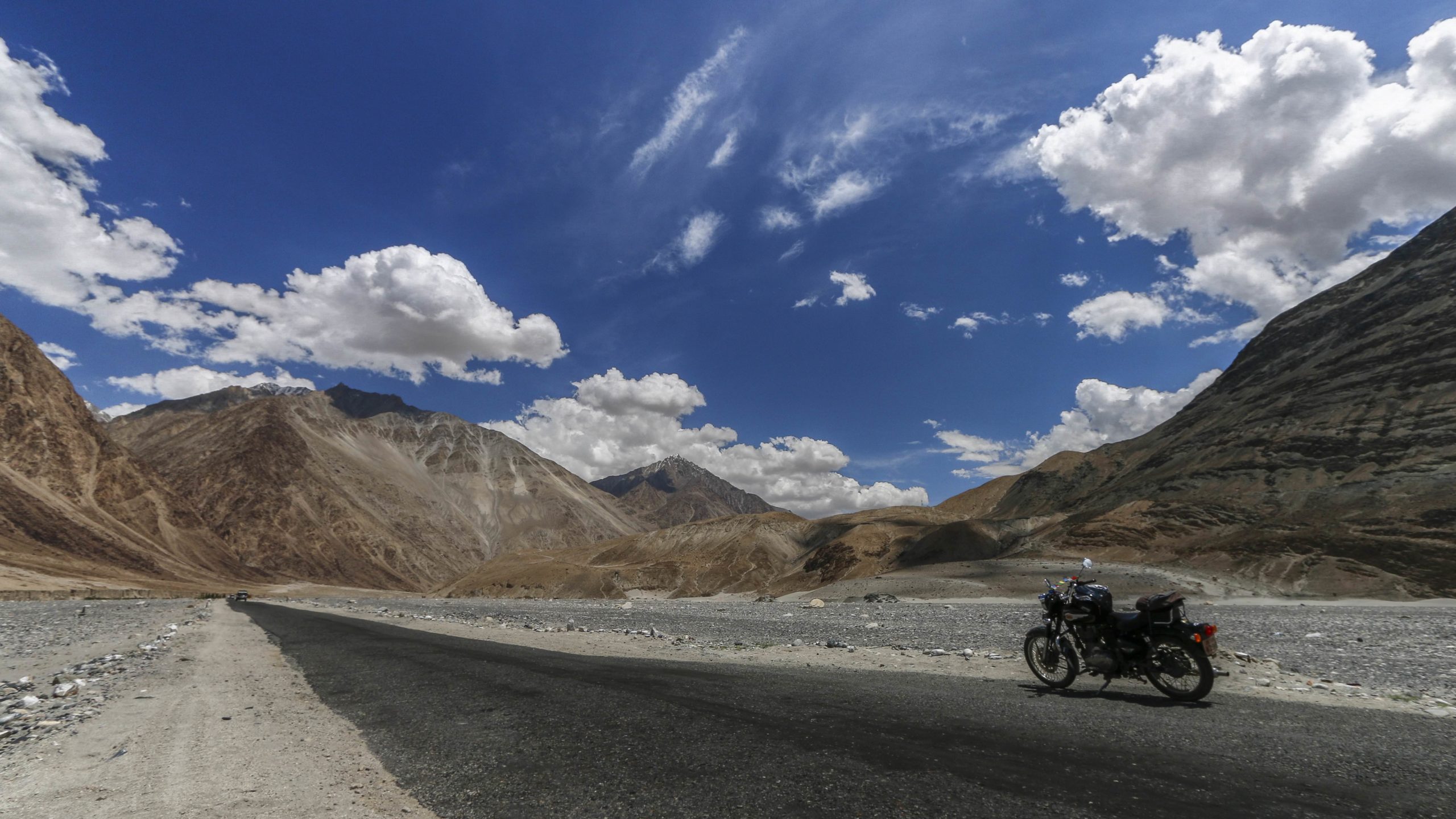 motorcycle tour himalaya