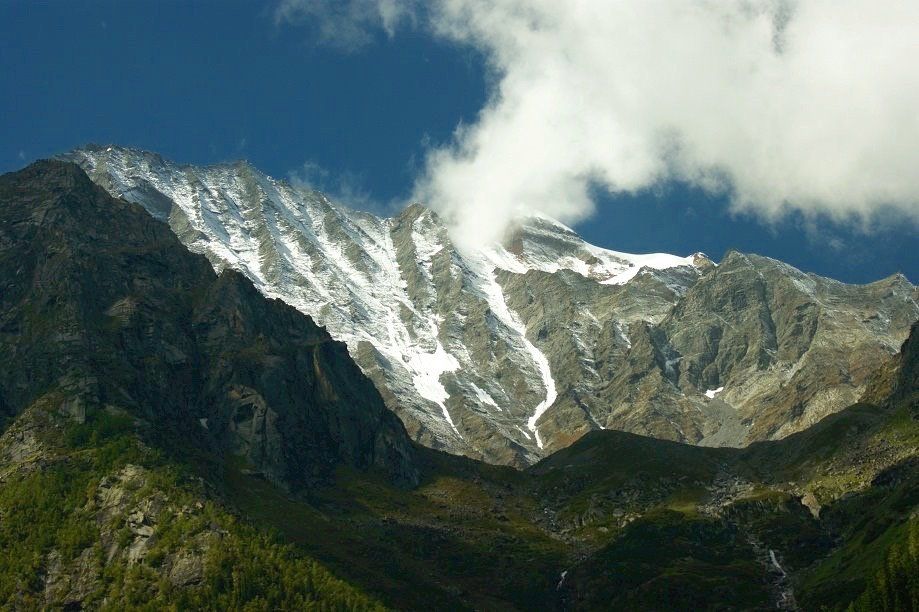 mountain top himalaya india 