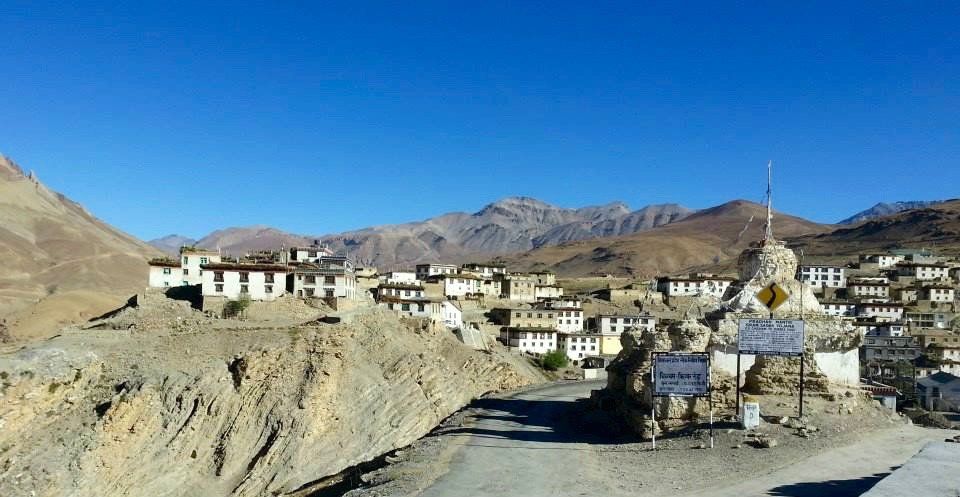 mountain village himalaya