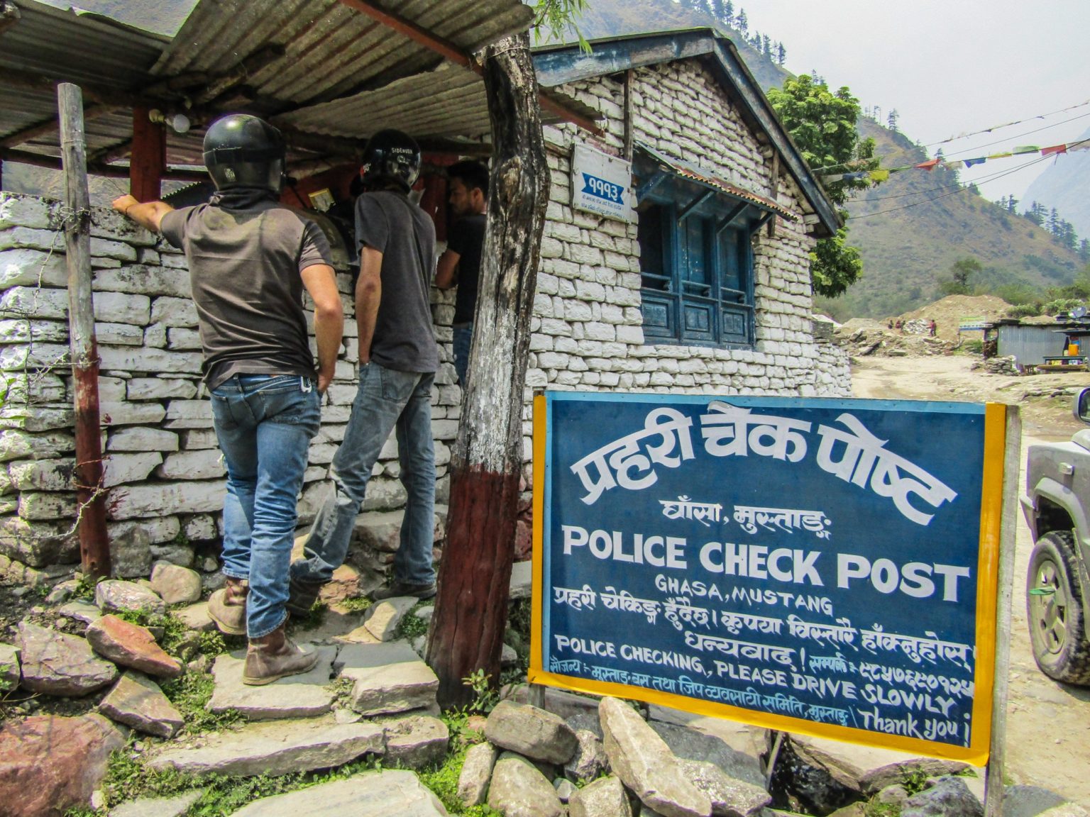 police check point nepal